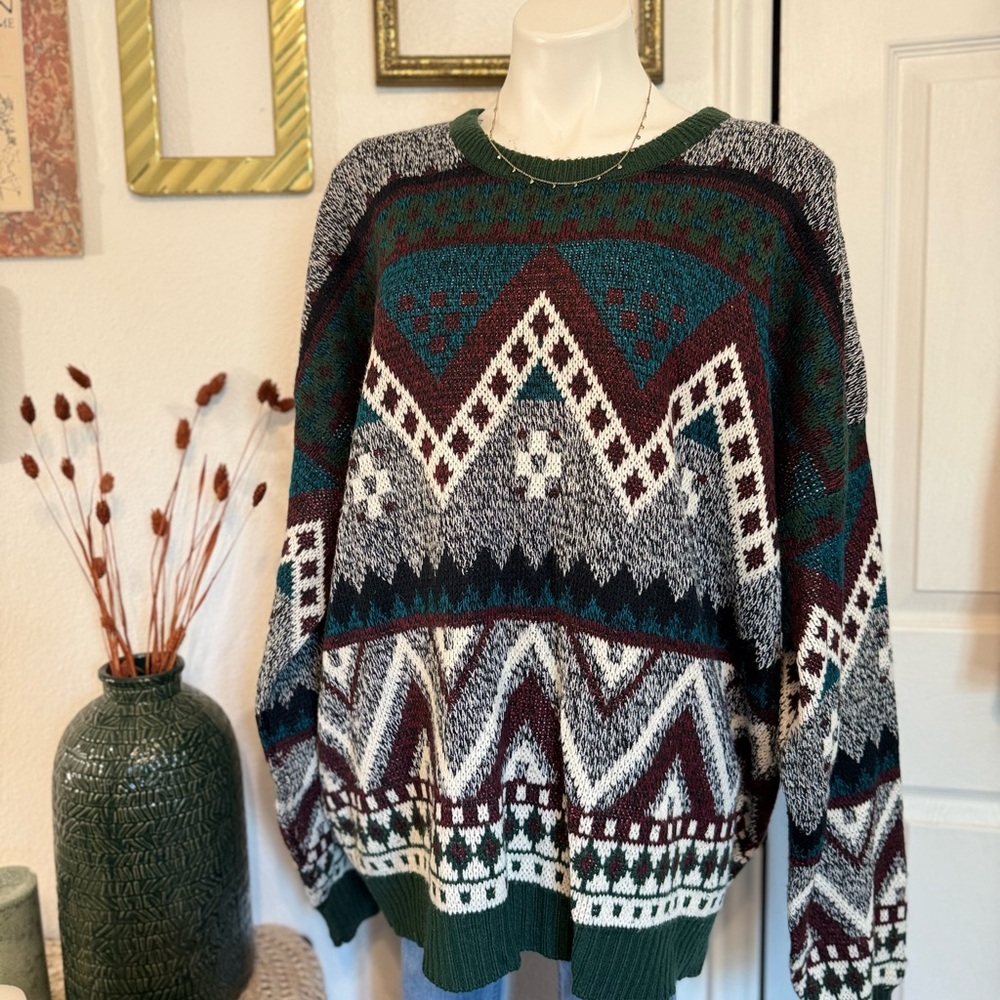 Vintage-Inspired Multicolor Crewneck Sweater